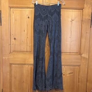 Night Cap Free People Floral Lace Texture Elastic Flare Leg Pants Charcoal Sz 3